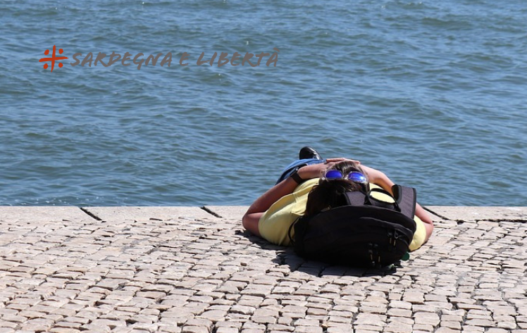 91 giorni di silenzio. Aerei difficili (ciao Olbia!) e lauree facili