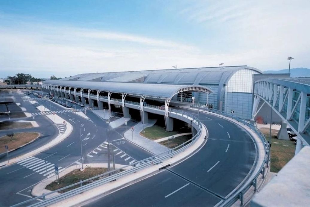Aeroporti: la Regione ha cambiato binario, ma non ha cambiato meta