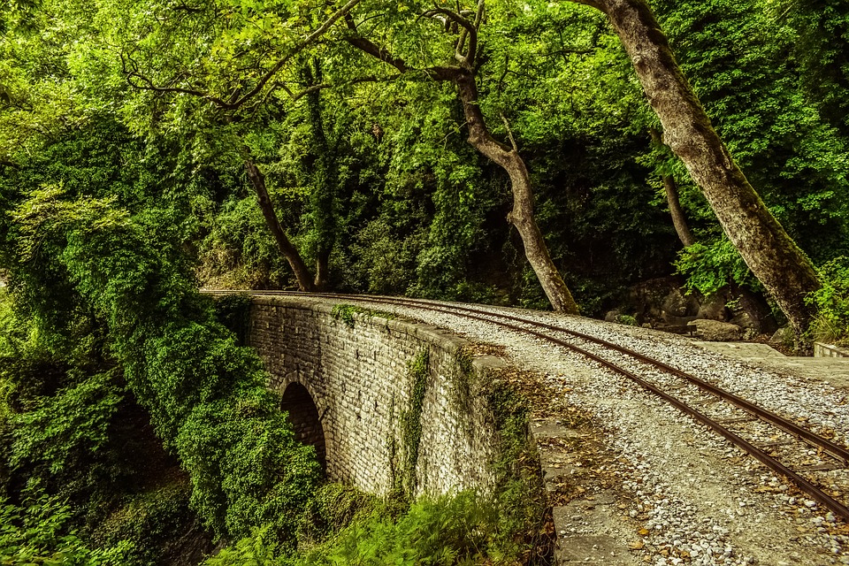 Le reti ferroviarie: si fa di conto anche sulla Sardegna